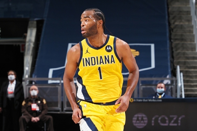 步拖入自己 步拖入自己