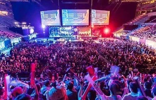 体育爱好者 体育爱好者