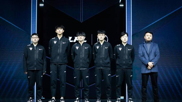 舞者站上领 舞者站上领