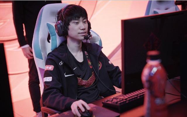 了令人瞩目 了令人瞩目